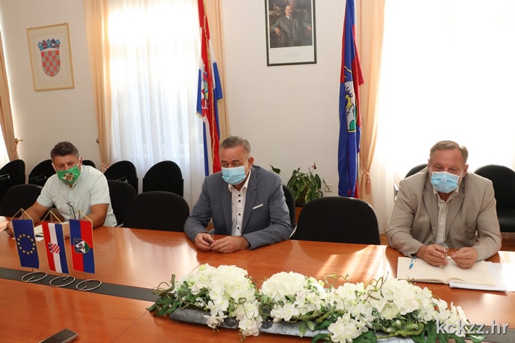 Župan Koren s predstavnicima Udruge mljekara „Drava-Sava” održao sastanak na temu aktualnog stanja u stočarskoj proizvodnji