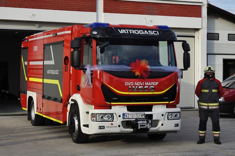 Grad Novi Marof kupio i predao novo vatrogasno vozilo vrijedno više od 1,5 milijuna kuna