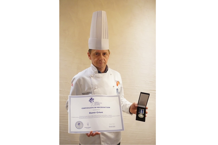 Poznati varaždinski kuhar Damir Crleni primio nagradu predsjednika Svjetske udruge kuhara
