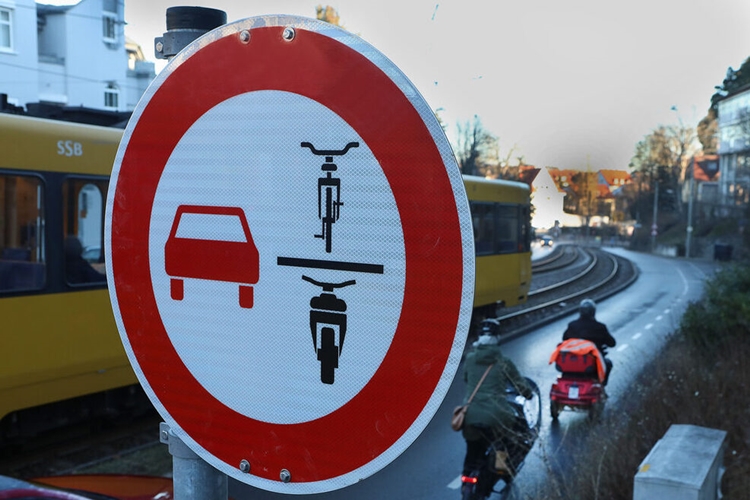 Znate li što znači ovaj prometni znak? Za njegovo nepoštivanje možete dobiti i priličnu kaznu