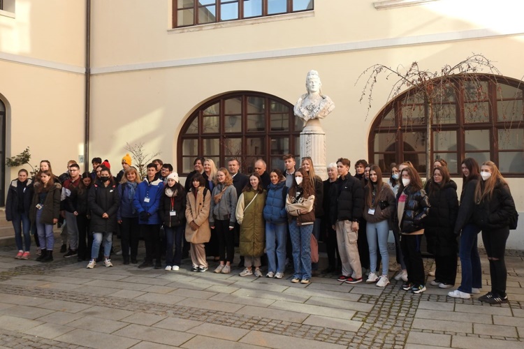U okviru projekta ERASMUS+ Druge gimnazije Varaždin, Županijsku palaču posjetili učenici iz Njemačke, Danske i Švedske