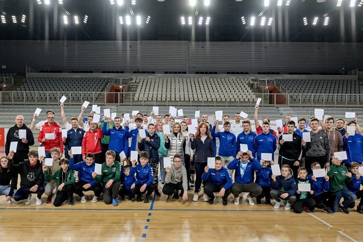Hrvatski reprezentativci i mladi rukometaši uključili se u međunarodnu kampanju #WhiteCard