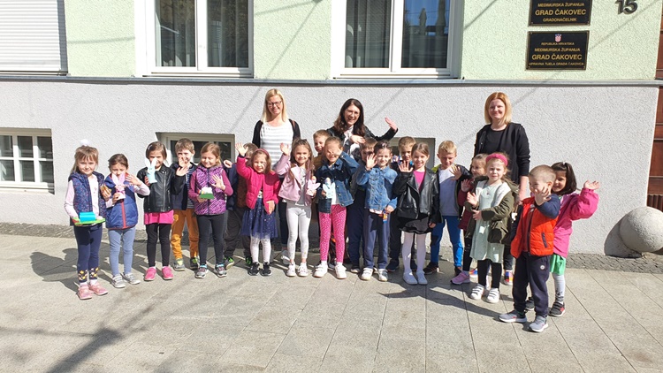 Mališani iz DV “Dječja mašta” Čakovec gradonačelnici Cividini čestitali Uskrs