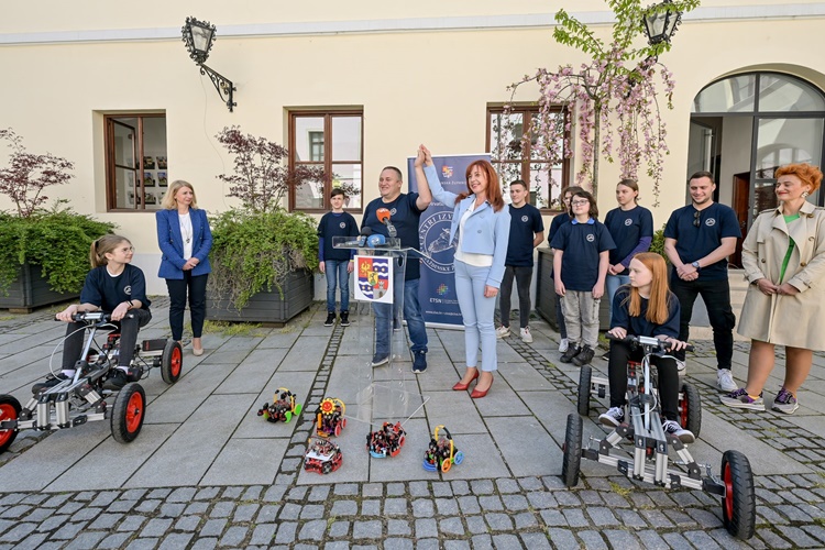 Prvi virtualni ROBOCUP JUNIOR CROATIA 2022 okupio 113 ekipa iz Hrvatske, Slovenije i Njemačke
