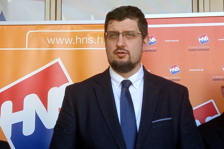 Čuraj više nije predsjednik HNS-a, no ostaje u stranci – nastavlja ju voditi dugogodišnji načelnik sa sjevera Hrvatske