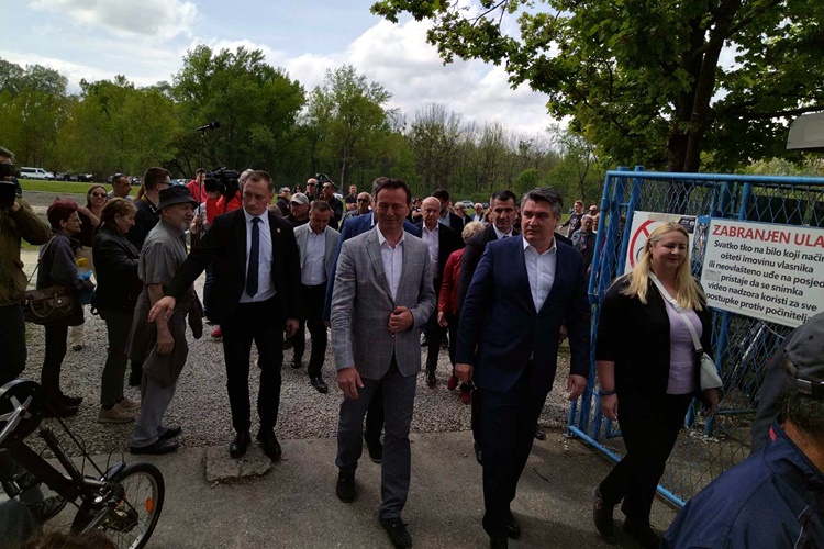 FOTOGALERIJA Predsjednik Milanović stigao u Varaždin – dočekali ga gradonačelnik Bosilj i brojni građani
