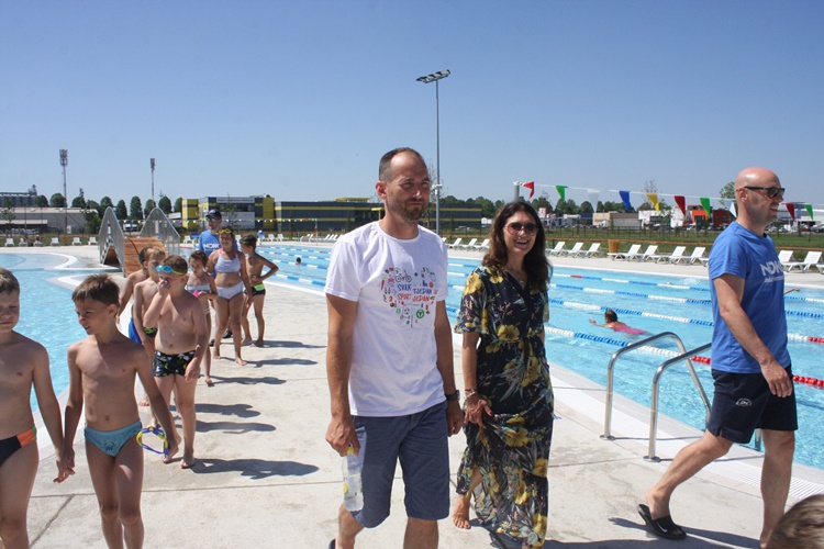 Kamp plivanja okupio više od 150 djece na vanjskim i unutarnjim čakovečkim bazenima