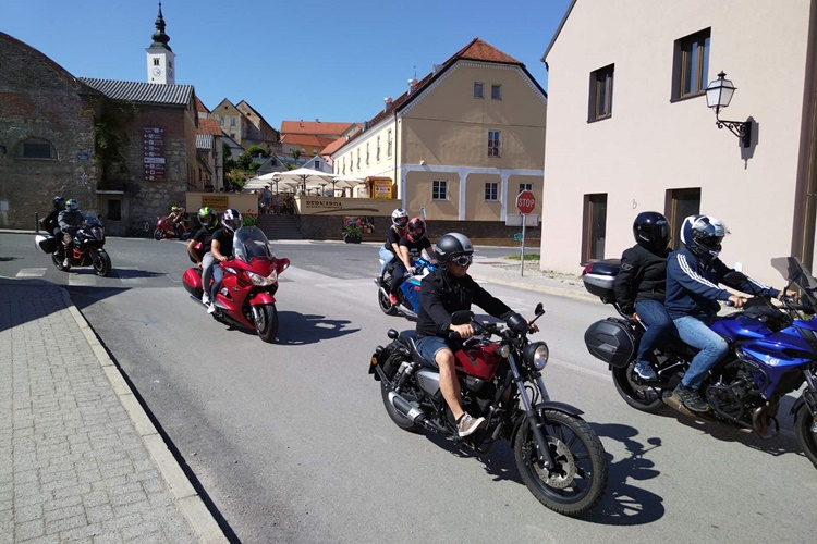 Već tradicionalan moto susret u Varaždinskim Toplicama okupio ljubitelje motora iz cijele Hrvatske i inozemstva