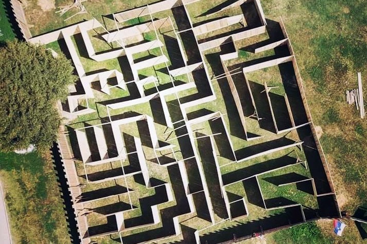 Uskoro ćete se moći izgubiti u prvom i najvećem drvenom labirintu u Hrvatskoj