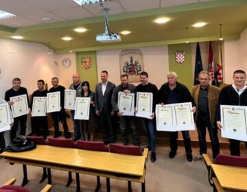 Majstorsko zvanje steklo 14 bjelovarskih obrtnika, župan Marušić im uručio diplome