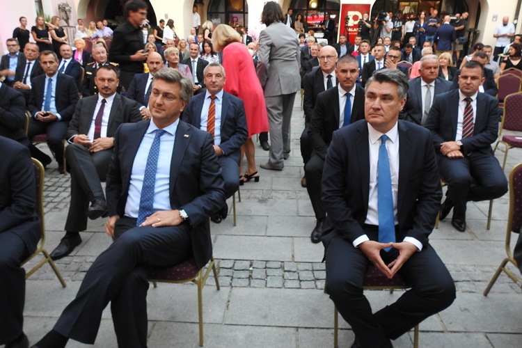 Milanović najpopularniji političar, HDZ-u najniža potpora u zadnjih godinu dana