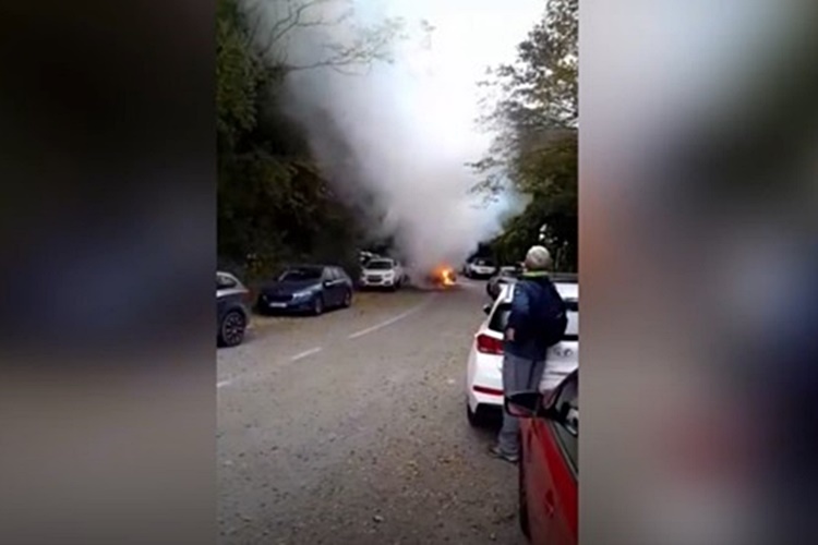 U Zagrebu gorjela tri automobila: „Požar je bio toliko jak da su se felge počele topiti”