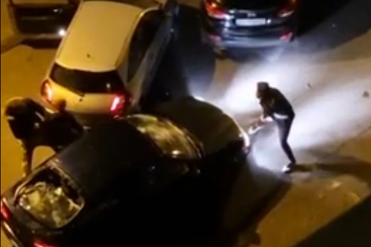 Strava u Zagrebu – Dvojica mladića pretukla i opljačkala starijeg muškarca, palicama mu razbili auto