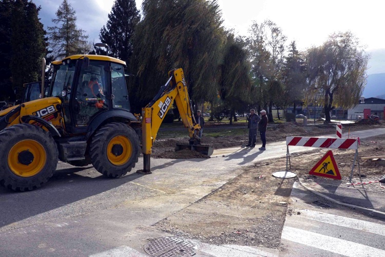 Radovi na prvoj fazi uređenja odvojka Preradovićeve ulice u Ivancu u punom su jeku – sljedeće godine kreće i druga faza, evo što je u planu