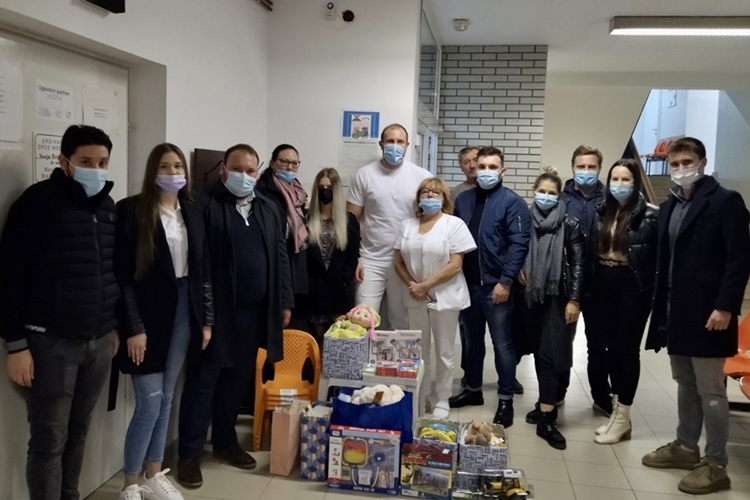 Nastavak hvalevrijednih humanitarnih aktivnosti: zahvaljujući donaciji Mladeži HDZ-a opremljen dječji kutak u ambulanti u Maruševcu