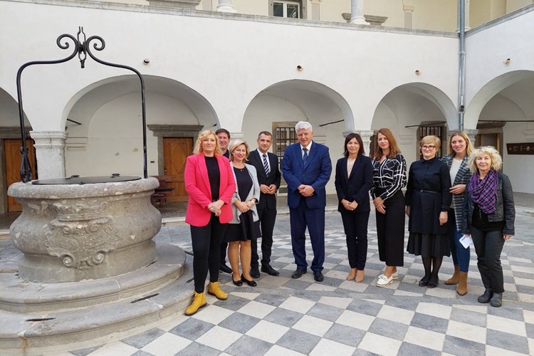 Župani Posavec i Komadina potpisali sporazum o suradnji temeljen na baštini Zrinskih i Frankopana – snažnije povezivanje kulture, turizma i gospodarstva dviju županija