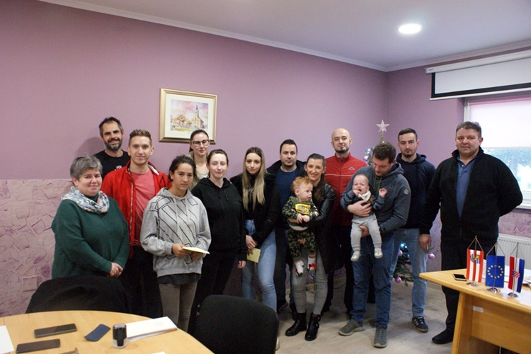 Hvalevrijedna gesta Općine Veliki Bukovec: Uručene naknade roditeljima novorođenih i božićnice studentima