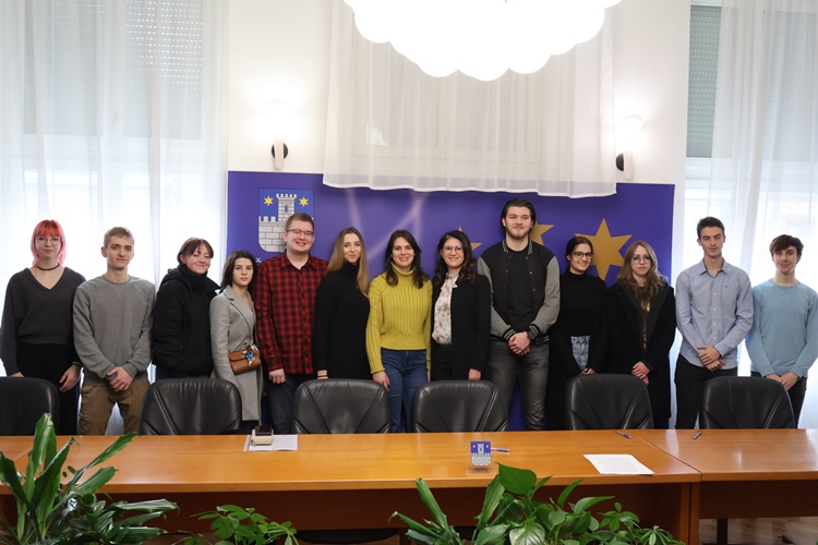 Grad Čakovec objavio natječaj za dodjelu novčanih potpora studentima
