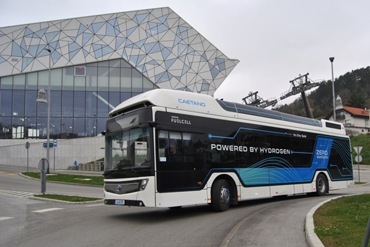 Zagrebom se provozali najmoderniji autobusi na vodik