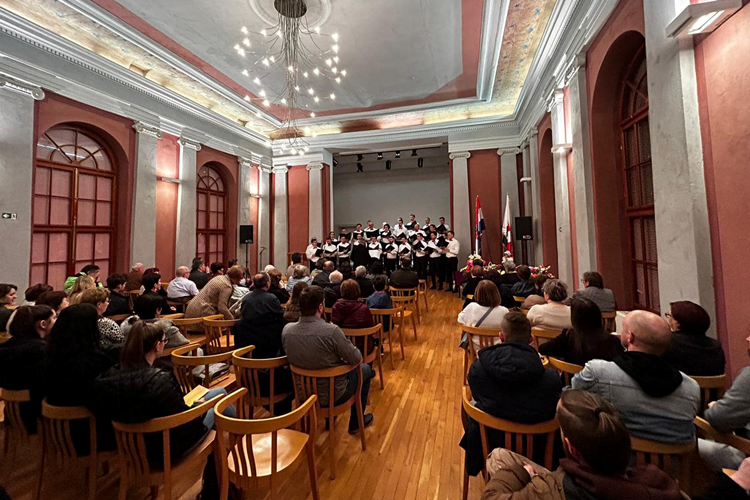 Međimurska županija ponovno pokazuje zašto je vodeća po ulaganjima u kulturu – koncert u dvorani Zrinski okupio velik broj posjetitelja