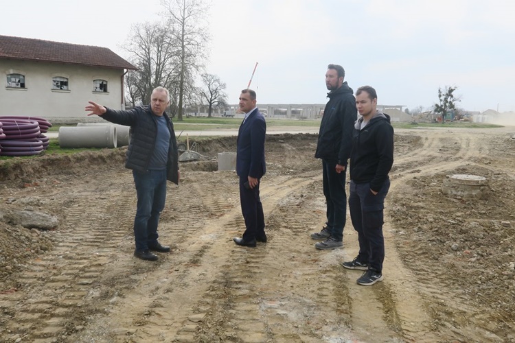 Župan Posavec provjerio kako napreduju radovi na uređenju Poslovnog parka Međimurje