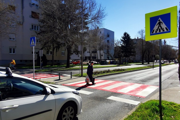 U jednoj od za pješake najopasnijih varaždinskih ulica postavljena nova prometna signalizacija – Marković najavio i dvije nove kamere