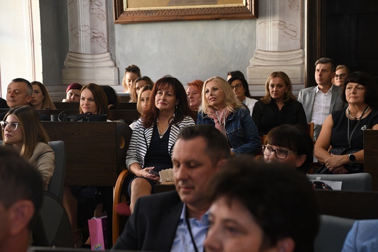 NAJAVA: Konferencija „Žene i poduzetništvo u Koprivničko-križevačkoj županiji”: ugodno druženje uz inspirativne priče žena, panele, razmjenu iskustava…