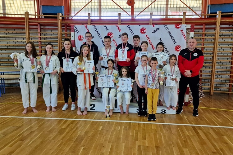 U Varaždinskim Toplicama u subotu održan turnir u katama i borbama Kyokushin karate Aquae Iasae Cup