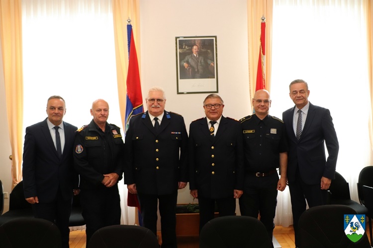 Župan Koren održao prijem za dobitnike vatrogasnih priznanja: “Ponosni smo što smo jedna od najvatrogasnijih županija u Hrvatskoj”