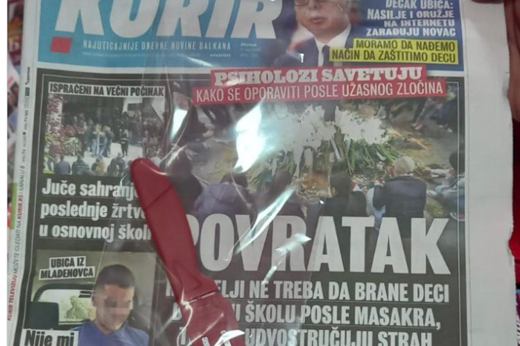 BIZARNO Nakon nezapamćenih masakra od kojih se građani Srbije još oporavljaju, Kurir čitateljima poklanja noževe!