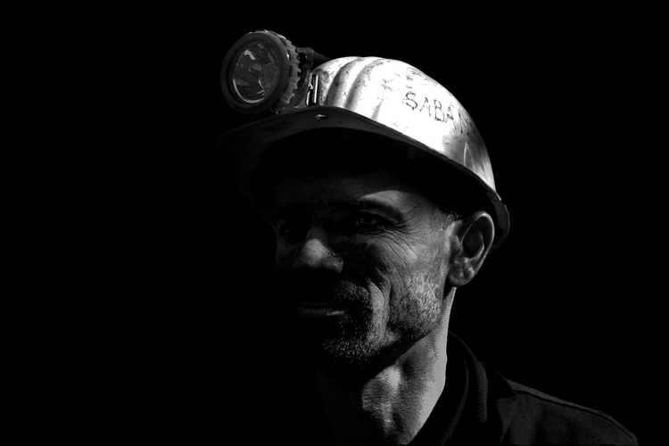 BELI I ČRNI RUDARI Iz tiska izašla monografija o rudarenju ugljena i nafte na području Murskog Središća