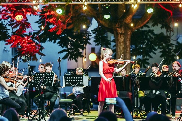 TRADICIONALNI KONCERT Učenici Glazbene škole nastupili uz Varaždinski komorni orkestar