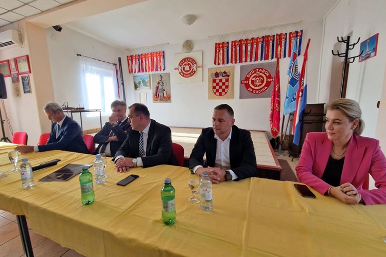 Plenković uz podršku lokalnom vodstvu stranke poručio kako je siguran u odličan rezultat u III. izbornoj jedinici i Krapinsko-zagorskoj županiji