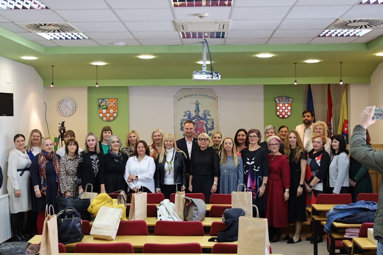 Župan Marušić primio nagrađene učitelje i profesore s područja Bjelovarsko-bilogorske županije