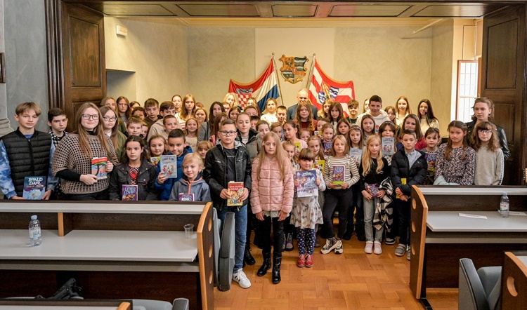 Prigodnom svečanošću u Županijskoj palači obilježen Dan hrvatskih knjižnica: Dodijeljene su nagrade najčitateljima
