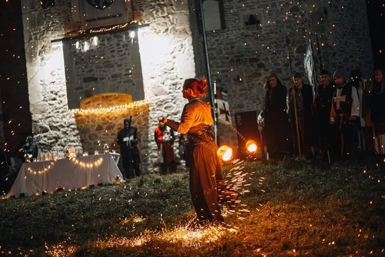 U sklopu Adventa u Konjščini održane dvije spektakularne manifestacije – Čuvari mira na putu svjetla i Adventski bal