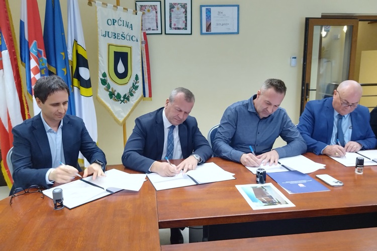Župan Stričak potpisao ugovor za izgradnju novog Doma zdravlja i ljekarne u Ljubešćici vrijedan 3,3 milijuna eura
