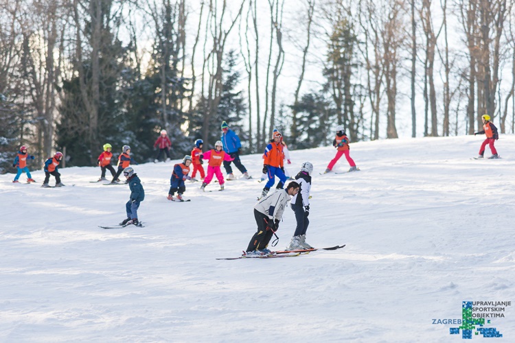 Crveni spust ove godine zatvoren jer je žičara previše oštećena: “Osigurana su sredstva za nabavu nove žičare koja bi trebala biti izgrađena i spremna za sljedeću skijašku sezonu“
