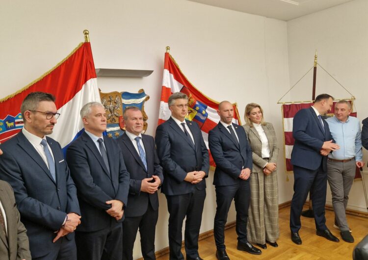 Andrej Plenković na potpisivanju ugovora i sporazuma za projekte u Varaždinskoj županiji vrijedne 83 milijuna eura