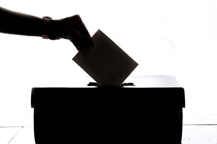 HRVATSKA DANAS BIRA Otvoreno 7 tisuća biračkih mjesta, u izbornoj administraciji više od 70 tisuća ljudi