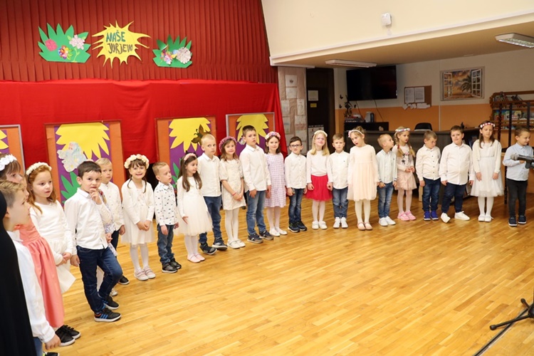 Veselom priredbom Osnovna škola Đurmanec proslavila svoj Dan